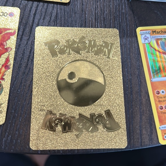 RARE MCHARIZARD EX POKÉMON CARD - Picture 2 of 2